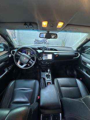 TOYOTA-HILUX-2019