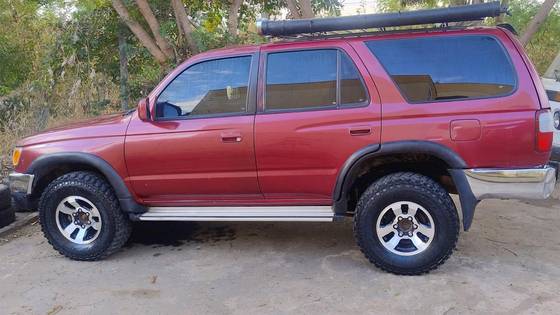 TOYOTA HILUX SW4 3.0 4X4 8V TURBO DIESEL 4P MANUAL