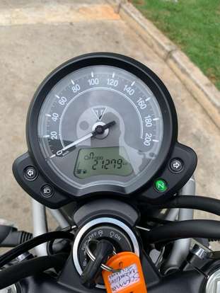 TRIUMPH-STREET SCRAMBLER-2018