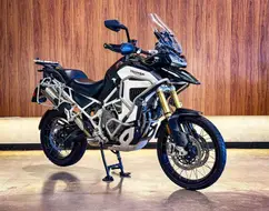 TRIUMPH TIGER 1200 RALLY EXPLORER TRIUMPH TIGER 1200 RALLY EXPLORER