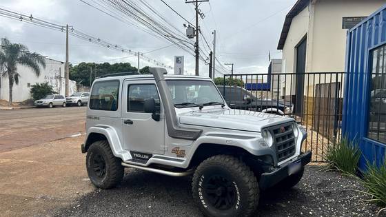 TROLLER T4 2013 3.2 TGV 4X4 16V TURBO DIESEL 2P MANUAL