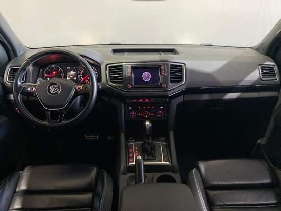 VOLKSWAGEN-AMAROK-2022