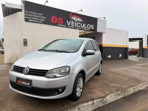 VOLKSWAGEN FOX 1.0 MI BLUEMOTION 8V FLEX 4P MANUAL VOLKSWAGEN FOX 1.0 MI BLUEMOTION 8V FLEX 4P MANUAL