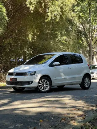 VOLKSWAGEN FOX 1.6 MI 8V FLEX 4P MANUAL VOLKSWAGEN FOX 1.6 MI 8V FLEX 4P MANUAL