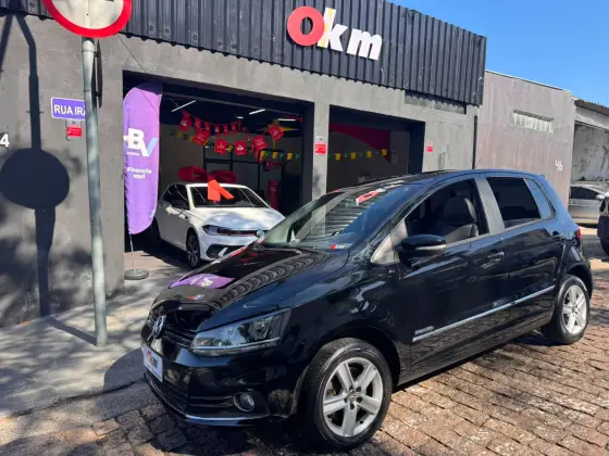 VOLKSWAGEN FOX 1.6 MI HIGHLINE 8V FLEX 4P MANUAL VOLKSWAGEN FOX 1.6 MI HIGHLINE 8V FLEX 4P MANUAL