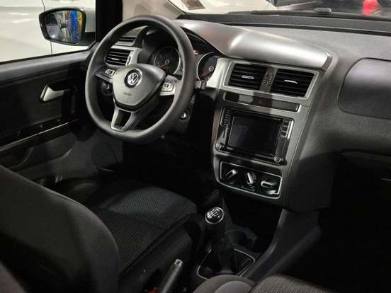 VOLKSWAGEN-FOX-2018