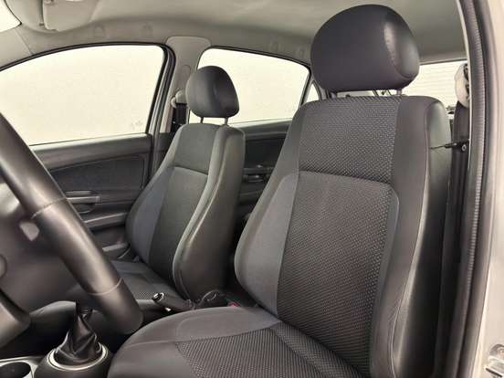 VOLKSWAGEN-GOL-1.6 MI TRENDLINE 8V FLEX 4P MANUAL VOLKSWAGEN-GOL-2014