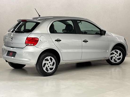 VOLKSWAGEN-GOL-2014
