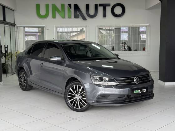 VOLKSWAGEN JETTA 2.0 COMFORTLINE FLEX 4P TIPTRONIC