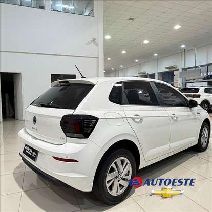 VOLKSWAGEN-POLO-2023