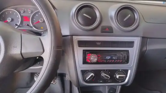 VOLKSWAGEN-SAVEIRO-2014
