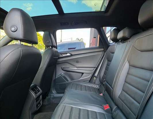 VOLKSWAGEN-TAOS-2021