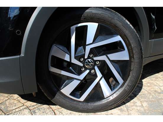 VOLKSWAGEN-T-CROSS-1.4 250 TSI TOTAL FLEX HIGHLINE AUTOMÁTICO VOLKSWAGEN-T-CROSS-2024