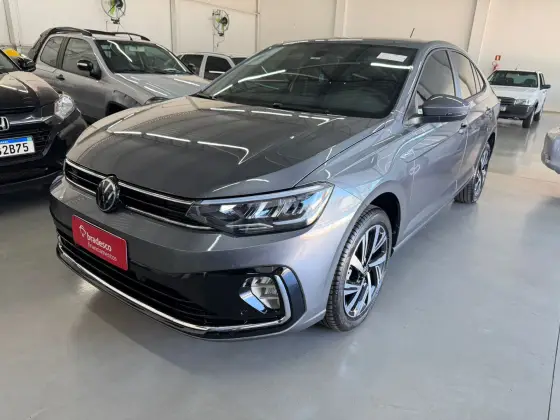 VOLKSWAGEN VIRTUS 1.0 200 TSI HIGHLINE AUTOMÁTICO