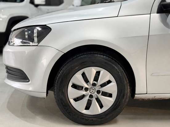 VOLKSWAGEN-VOYAGE-2013