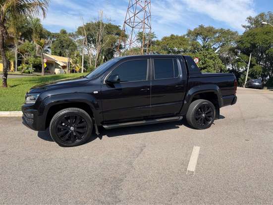 VOLKSWAGEN-AMAROK-2023
