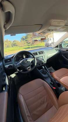 VOLKSWAGEN-JETTA-1.4 16V TSI TRENDLINE GASOLINA 4P TIPTRONIC VOLKSWAGEN-JETTA-2016
