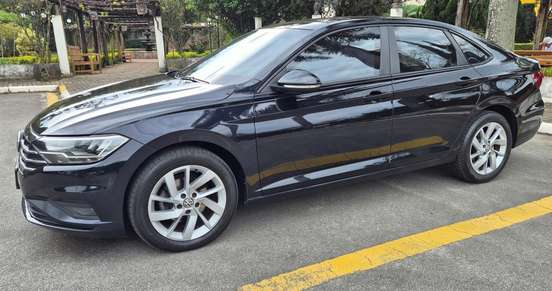 VOLKSWAGEN-JETTA-2018