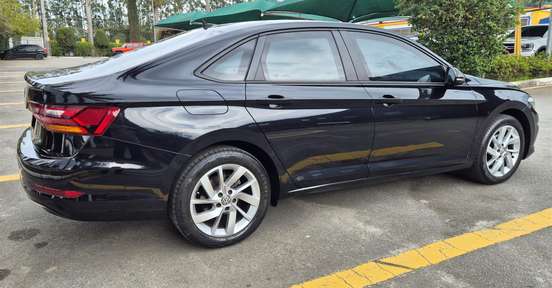 VOLKSWAGEN-JETTA-2018