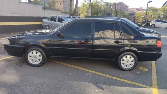 VOLKSWAGEN SANTANA 2.0 MI COMFORTLINE 8V GASOLINA 4P MANUAL