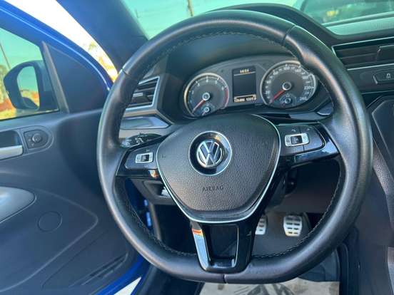 VOLKSWAGEN-SAVEIRO-2016