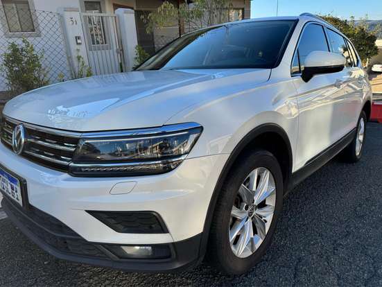 VOLKSWAGEN-TIGUAN-2018
