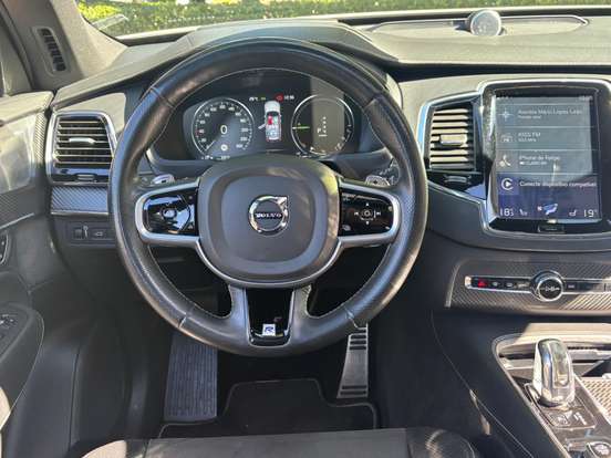 VOLVO-XC90-2019
