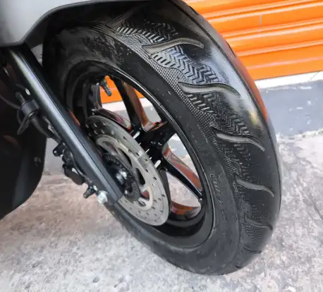 YAMAHA-FLUO 125 ABS-2024
