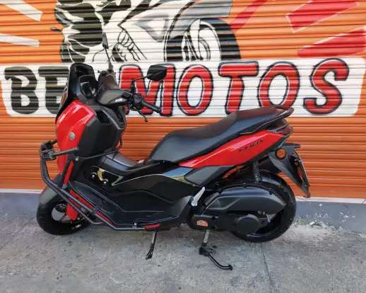 YAMAHA-NMAX CONNECTED 160 ABS-2025