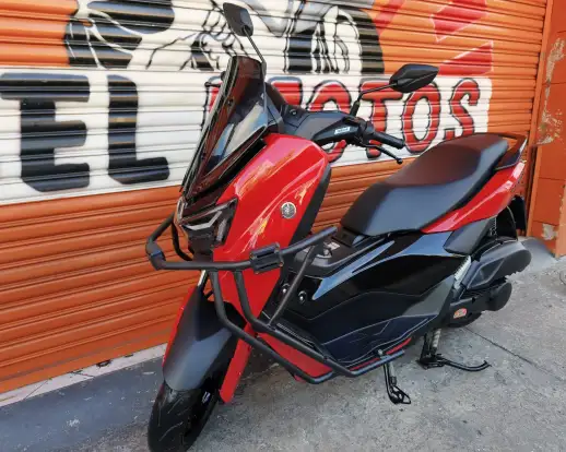 YAMAHA-NMAX CONNECTED 160 ABS-2025