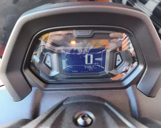 YAMAHA-NMAX CONNECTED 160 ABS-2025