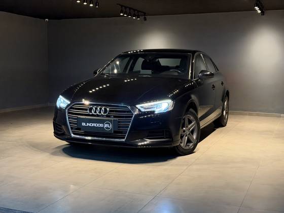 AUDI A3 1.4 TFSI FLEX SEDAN PRESTIGE TIPTRONIC