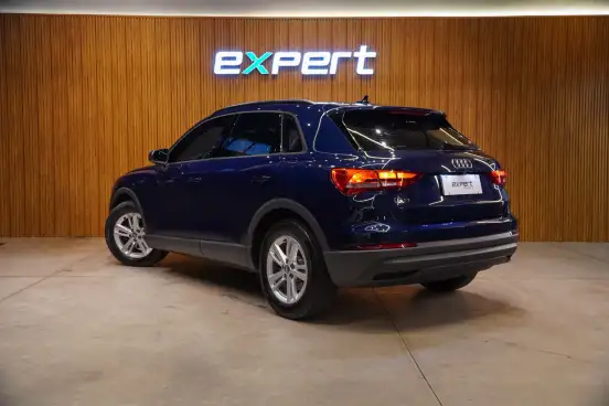 AUDI-Q3-2019