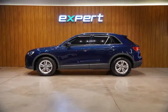AUDI-Q3-2019