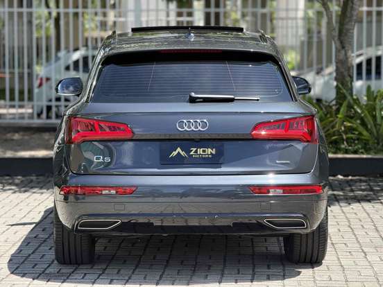 AUDI-Q5-2019
