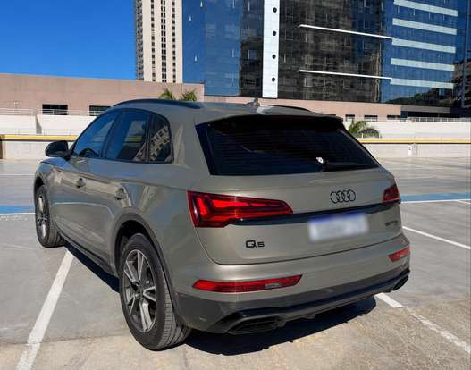 AUDI-Q5-2024