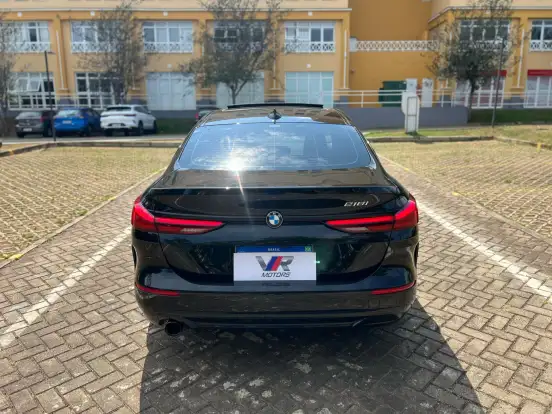 BMW-218i-2022