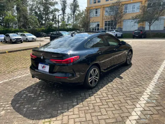 BMW-218i-2022