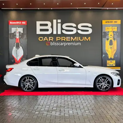 BMW 320i 2.0 16V TURBO GASOLINA M SPORT AUTOMÁTICO BMW 320i 2.0 16V TURBO GASOLINA M SPORT AUTOMÁTICO