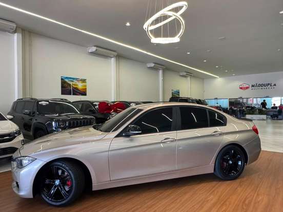 BMW-320i-2014