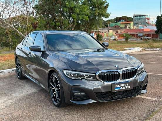 BMW-320i-2021