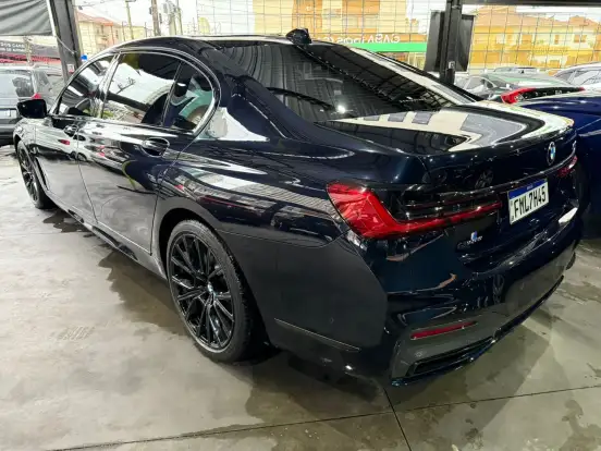 BMW-745Le-3.0 TWINPOWER HÍBRIDO M SPORT DARK EDITION AUTOMÁTICO BMW-745Le-2022