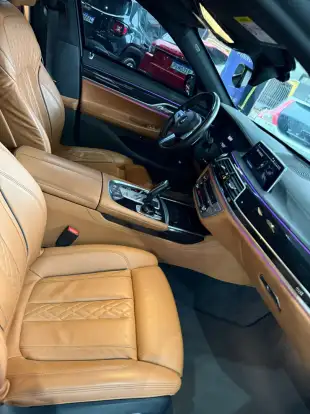 BMW-745Le-2022