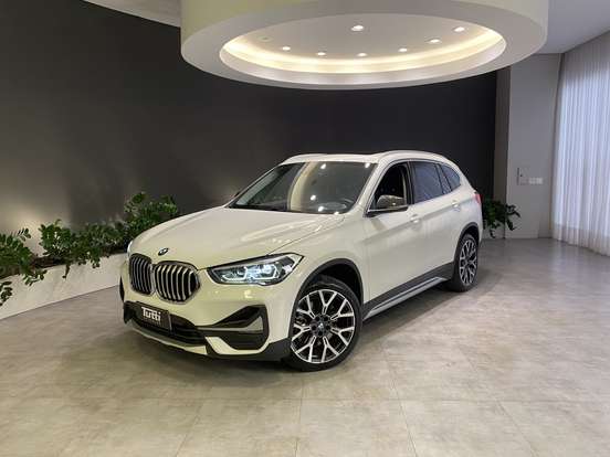 BMW-X1-2022