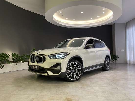 BMW-X1-2022