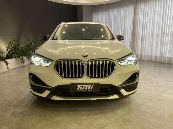 BMW-X1-2.0 16V TURBO ACTIVEFLEX SDRIVE20I X-LINE PLUS 4P AUTOMÁTICO BMW-X1-2022