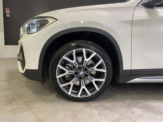 BMW-X1-2022