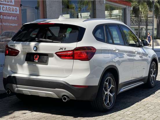 BMW-X1-2.0 16V TURBO GASOLINA SDRIVE20I X-LINE 4P AUTOMÁTICO BMW-X1-2016