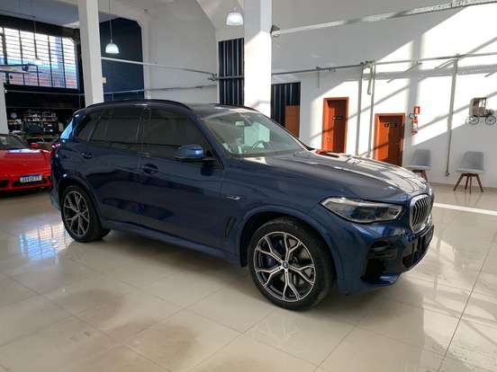 BMW-X5-3.0 I6 TURBO HÍBRIDO XDRIVE45E M SPORT AUTOMÁTICO BMW-X5-2022