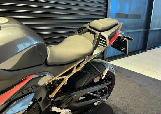 BMW-S 1000 RR-2022
